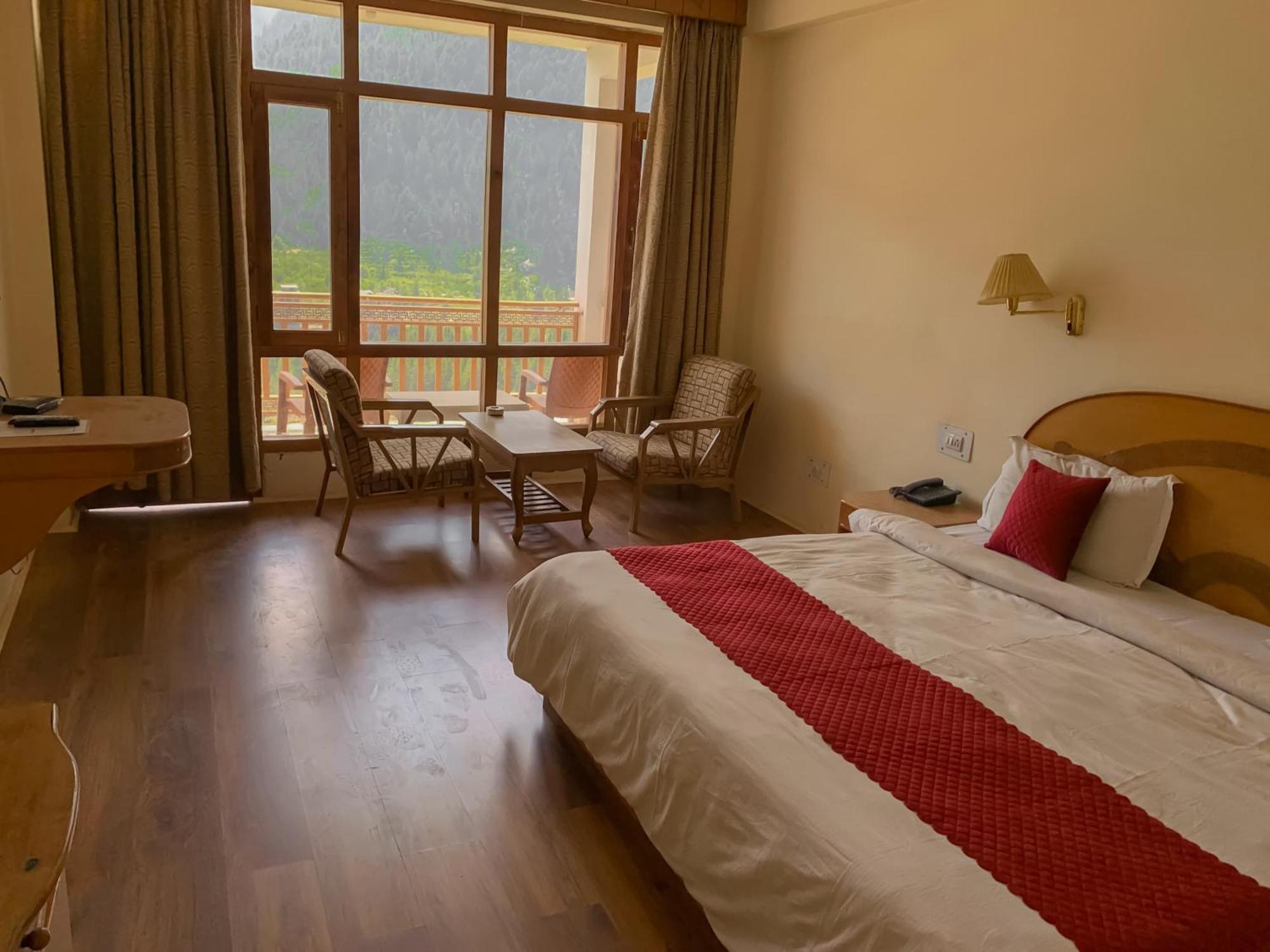 Hotel Arohi Vashist Екстериор снимка